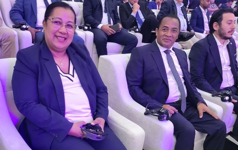 a-la-rencontre-du-sommet-du-football-mondial-le-president-de-la-fmf-alfred-randriamanampisoa-et-la-secretaire-generale-au-2023-fifa-football-summit