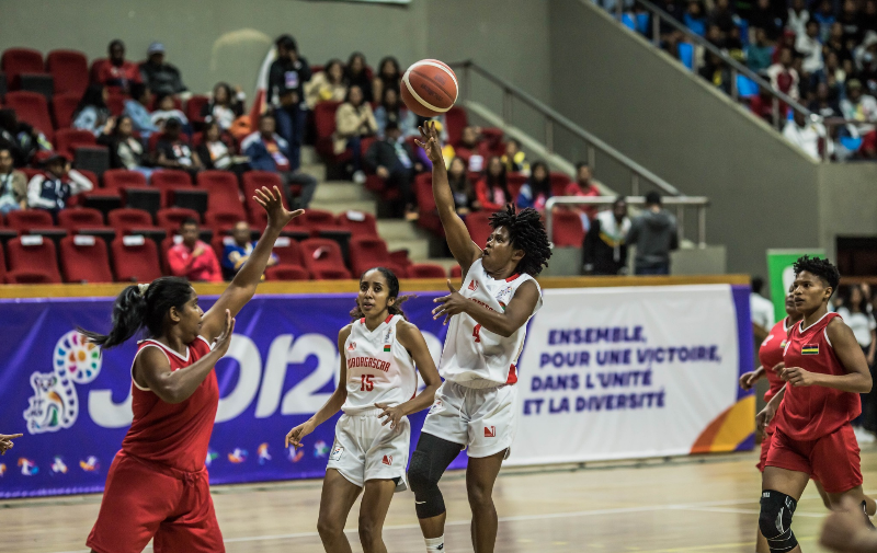 des-performances-eblouissantes-lors-des-jeux-de-locean-indien-victoires-dominantes-de-madagascar-en-basketball