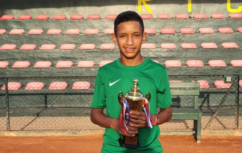 mirija-andriatefihasina-remporte-la-3eme-place-au-championnat-dafrique-de-tennis-u14